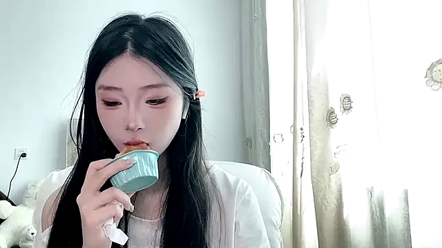 yiyibaby2026 online show from 5, 5, 2026