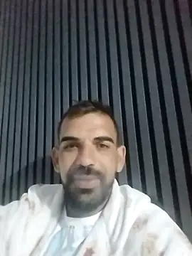 Snapshot of luys23 chatting on 16, 4, 2026 luys23 online show from 16, 4, 2026