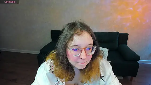 Snapshot of Aleks-caster chatting on 16, 4, 2026 Aleks-caster online show from 16, 4, 2026