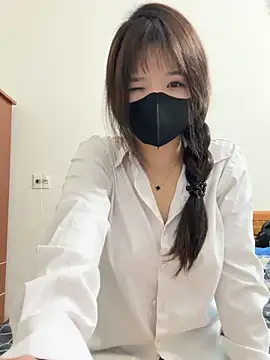 VyVy18 online show from 6, 6, 2026