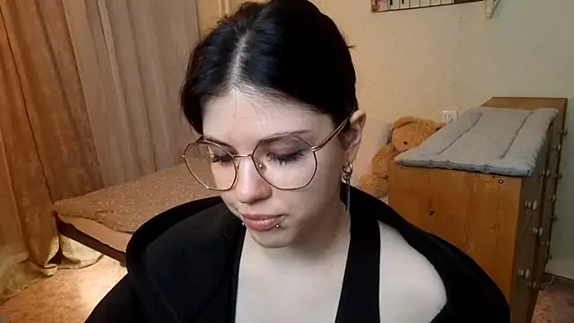 MiaTemptress online show from 16, 4, 2026