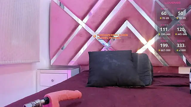 Zoe Evaanss  online show from 2, 5, 2026