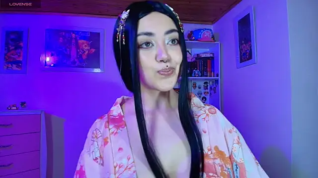 Nanachi uwu online show from 28, 3, 2026