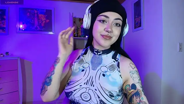 Nanachi uwu online show from 31, 3, 2026