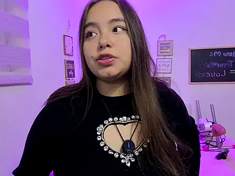 Snapshot of cherry_valeria chatting on 13, 5, 2026 cherry valeria online show from 13, 5, 2026