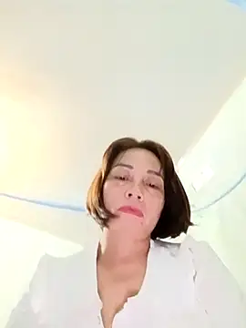 Lyly22x online show from 31, 3, 2026