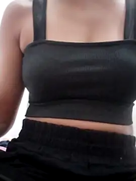 Snapshot of Tasty_Cherry chatting on 23, 4, 2026 Tasty Cherry online show from 23, 4, 2026
