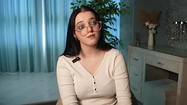 AnnabelScalia online show from 13, 3, 2026