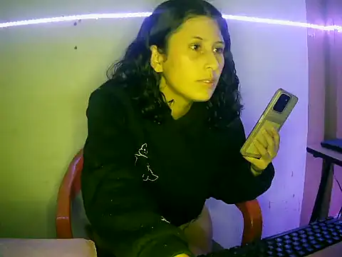 Snapshot of Zoey09 chatting on 24, 5, 2026 Zoey09 online show from 24, 5, 2026