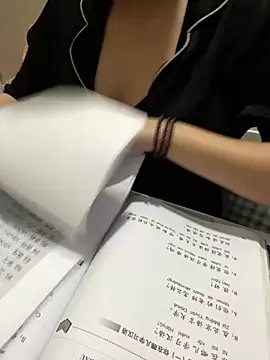 Xiaomee online show from 25, 3, 2026