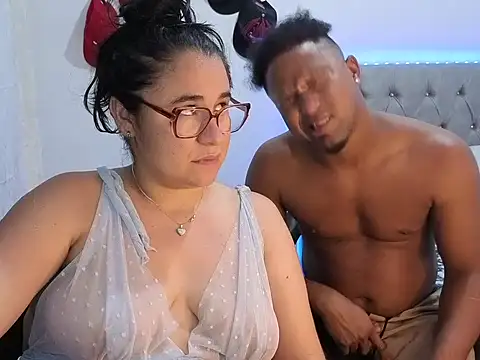 Snapshot of estrellajunior chatting on 13, 4, 2026 estrellajunior online show from 13, 4, 2026