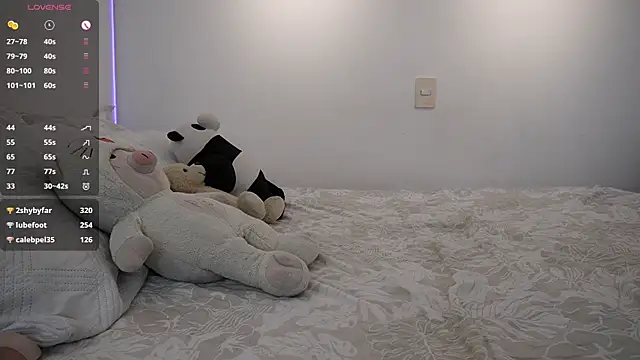 cute eyesss online show from 16, 5, 2026