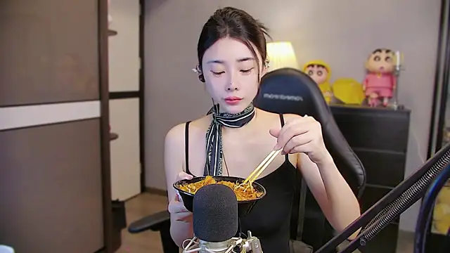 XiaoYuBao- online show from 12, 7, 2026