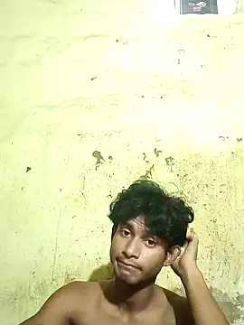 Snapshot of YourTeenBoy21 chatting on 5, 5, 2026 YourTeenBoy21 online show from 5, 5, 2026