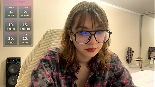 Olivia 132 online show from 27, 3, 2026