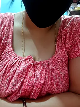 Snapshot of tulidas96778 chatting on 16, 4, 2026 tulidas96778 online show from 16, 4, 2026