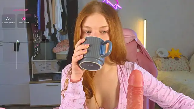 GoldenSunBunny online show from 8, 6, 2026