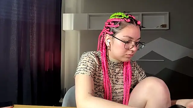 KlairRoms online show from 16, 3, 2026