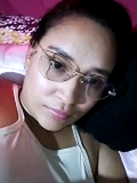 mia secreet online show from 4, 5, 2026