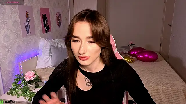 Lady Sunrise12 online show from 6, 4, 2026