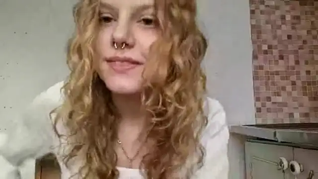 Snapshot of Kira_Wonderfullina chatting on 16, 3, 2026 Kira Wonderfullina online show from 16, 3, 2026