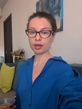 IreneBlue  online show from 5, 4, 2026