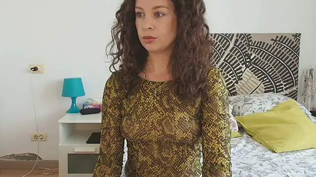 IreneBlue  online show from 28, 5, 2026
