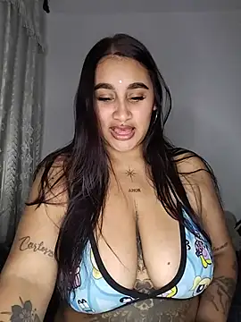 Mia skyy18 online show from 30, 7, 2026