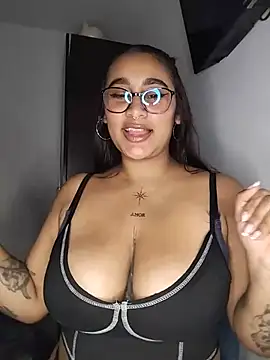 Mia skyy18 online show from 6, 8, 2026