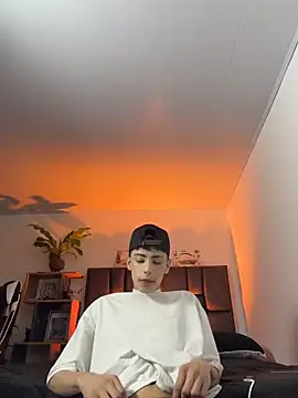 Snapshot of SebastianReed_ chatting on 29, 4, 2026 SebastianReed online show from 29, 4, 2026