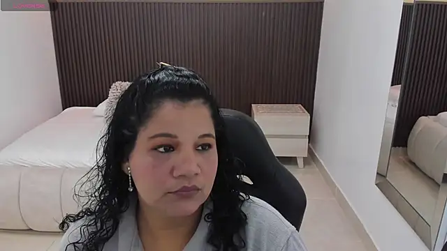 MAYTE1096 online show from 17, 4, 2026