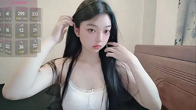 Snapshot of oblakitty_ chatting on 7, 5, 2026 oblakitty online show from 7, 5, 2026
