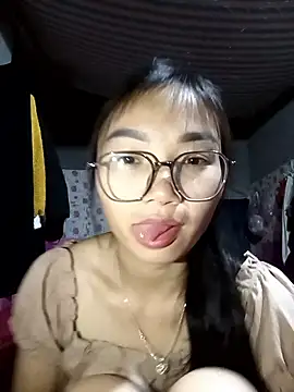 emmasexy2k online show from 3, 4, 2026