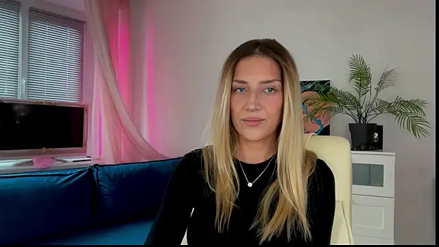 Snapshot of come_here_baby chatting on 29, 3, 2026 come here baby online show from 29, 3, 2026