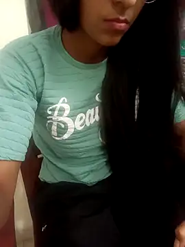 Snapshot of aushi_rajput chatting on 19, 4, 2026 aushi rajput online show from 19, 4, 2026