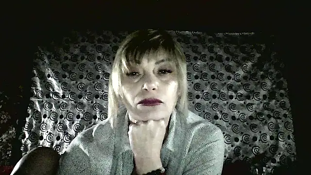 Lia Rayss online show from 18, 3, 2026
