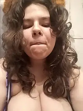 Oksa FoxFire online show from 28, 3, 2026