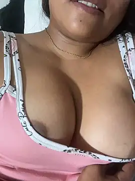 yuliana056 online show from 17, 3, 2026