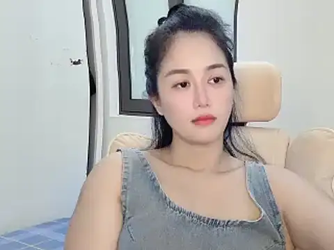 AmyLinee 1 online show from 30, 6, 2026