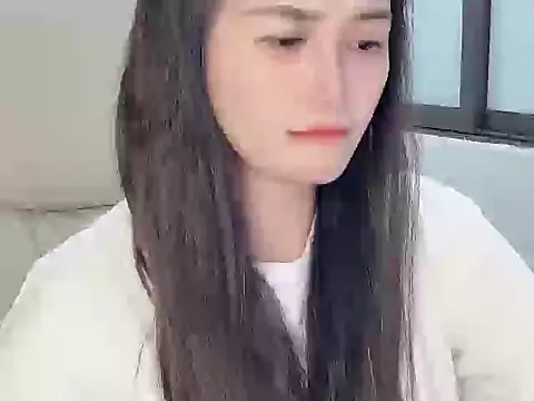 AmyLinee 1 online show from 4, 7, 2026