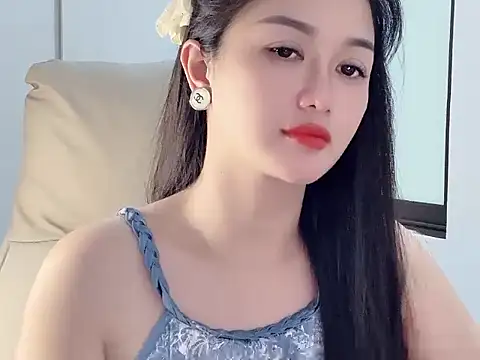 AmyLinee 1 online show from 10, 7, 2026