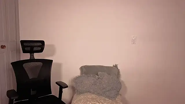 AleblancXOXO online show from 21, 7, 2026