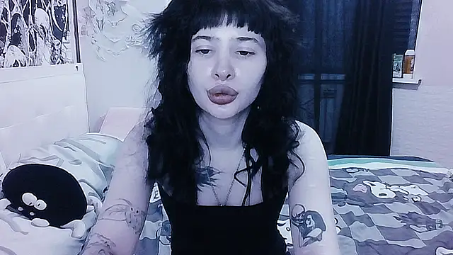 AllisonDeetz online show from 24, 6, 2026