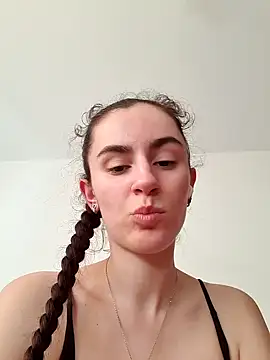 Snapshot of starlight_mo chatting on 21, 4, 2026 starlight mo online show from 21, 4, 2026