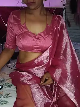 Snapshot of mayakapoor880 chatting on 26, 5, 2026 mayakapoor880 online show from 26, 5, 2026