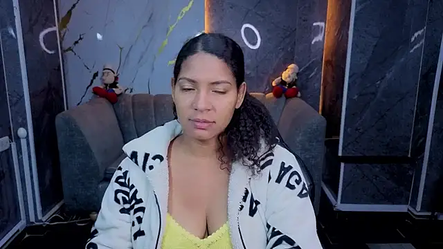 Scarletth b online show from 22, 4, 2026