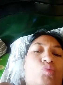 Snapshot of LatinSquirtBaby chatting on 7, 6, 2026 LatinSquirtBaby online show from 7, 6, 2026