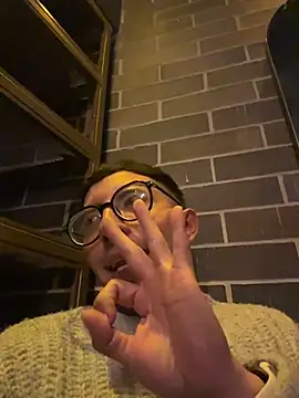 Snapshot of LeonBlazze chatting on 20, 3, 2026 LeonBlazze online show from 20, 3, 2026