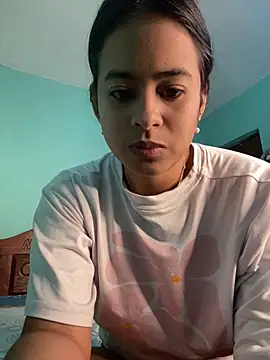 lucirganaxxx online show from 17, 6, 2026