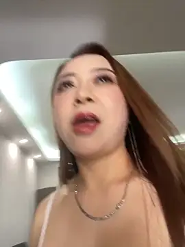 LuckyGirl-11 online show from 24, 3, 2026